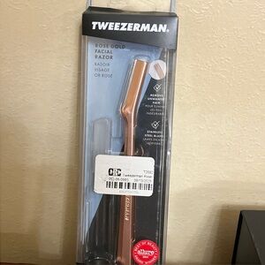Tweezerman Rose gold facial razor